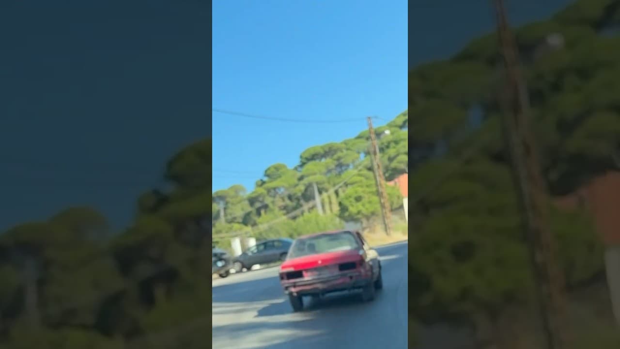 سائق هذه السيارة يجب ان يحاضر عن قانون السير متل #جبران_باسيل لما يحاضر عن "الحكم الرشيد"